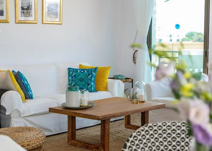 Extraordinary Leone 3 Bedrooms Private Outdoor Pool Vila Protaras