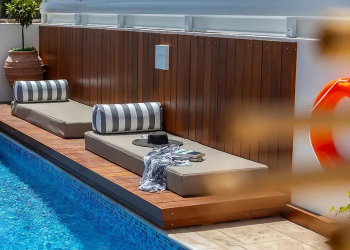 Vila Extraordinary Leone 3 Bedrooms Private Outdoor Pool Protaras