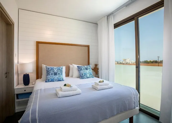 Extraordinary Leone 3 Bedrooms Private Outdoor Pool *