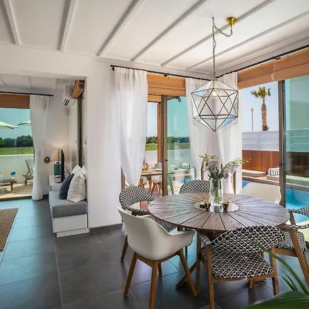 Extraordinary Leone 3 Bedrooms Private Outdoor Pool Furnished Sun Terrace Shaded Furnished Terrace Private Garden , Villa